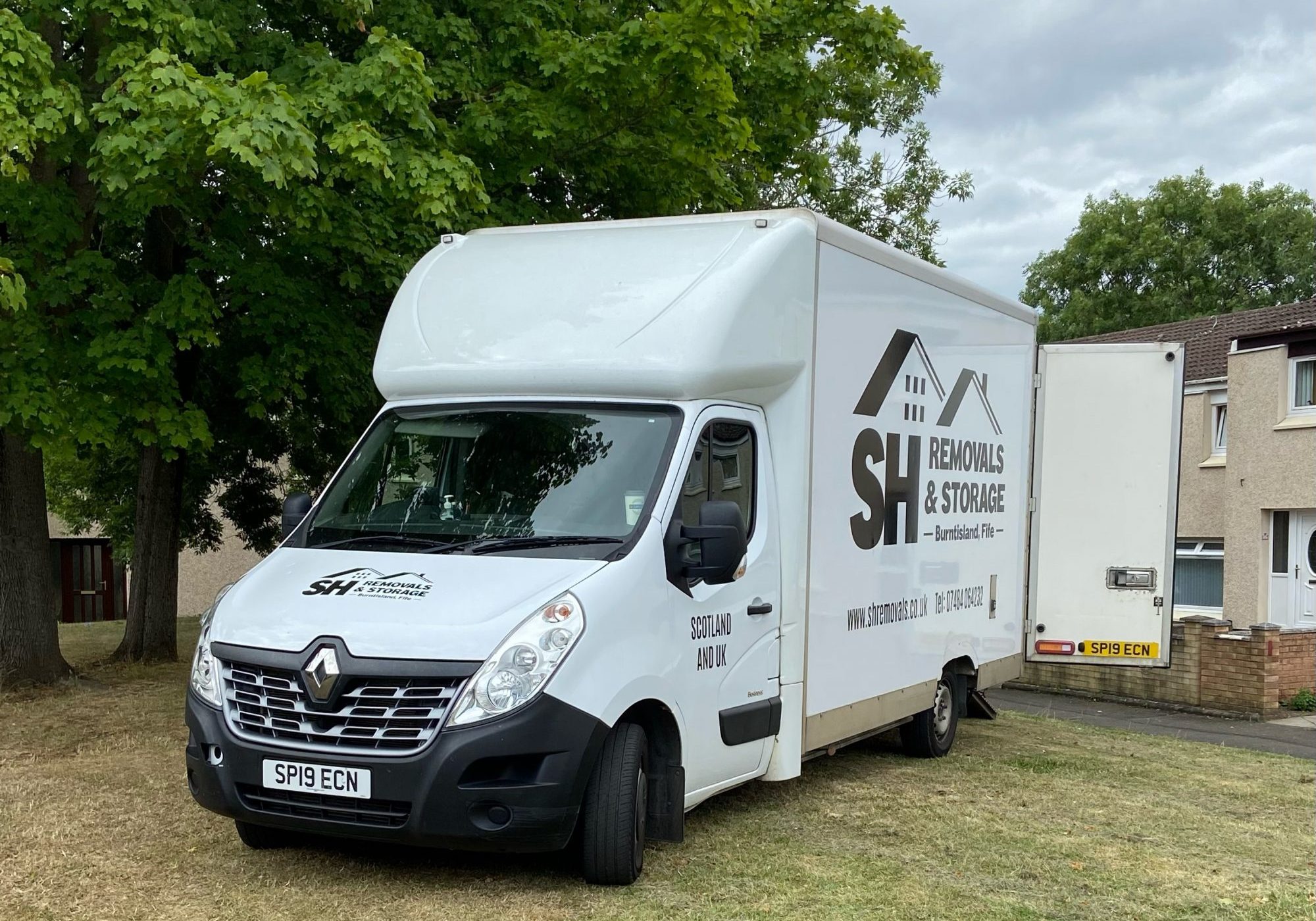 SH Removal and storage van